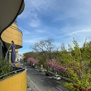 Reside In The Golden Wave Apartment